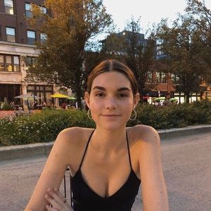 Meet your Posher, Charlotte